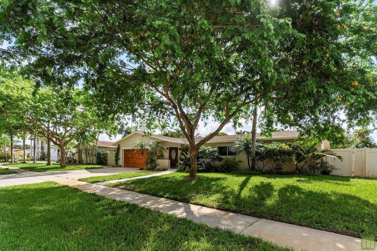 520 42nd Ave - Photo 1
