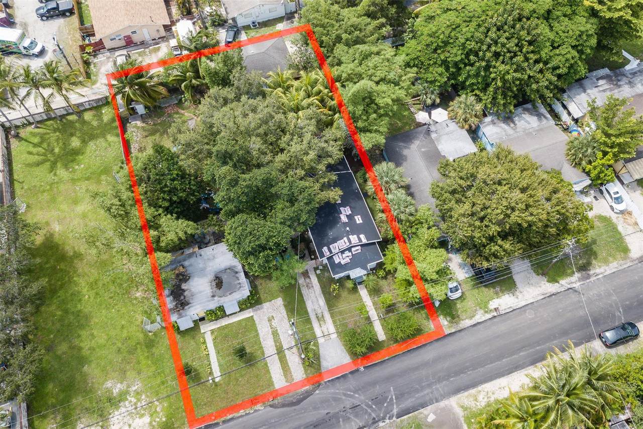 521 3rd Ave - Photo 1