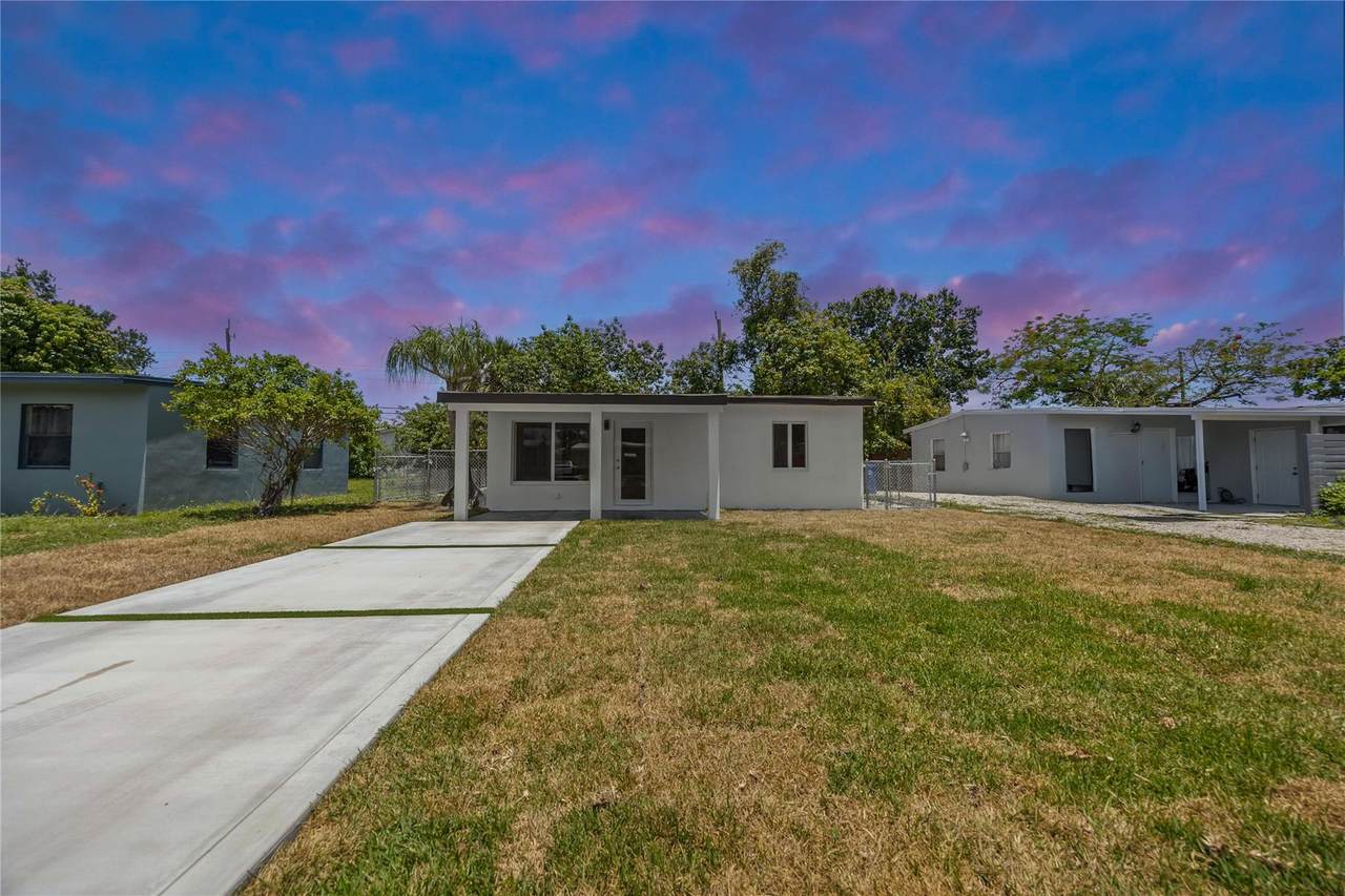 412 19th Ave - Photo 1