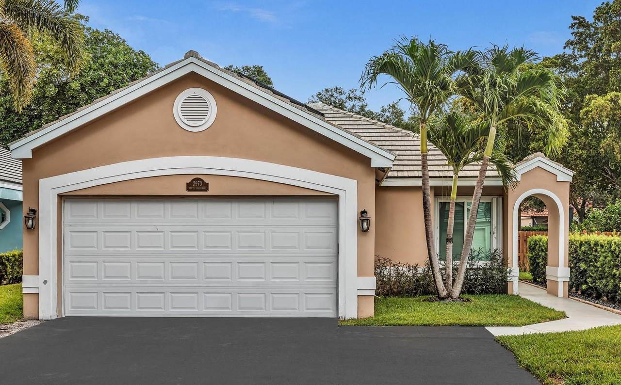 2970 Myrtle Oak Cir - Photo 1