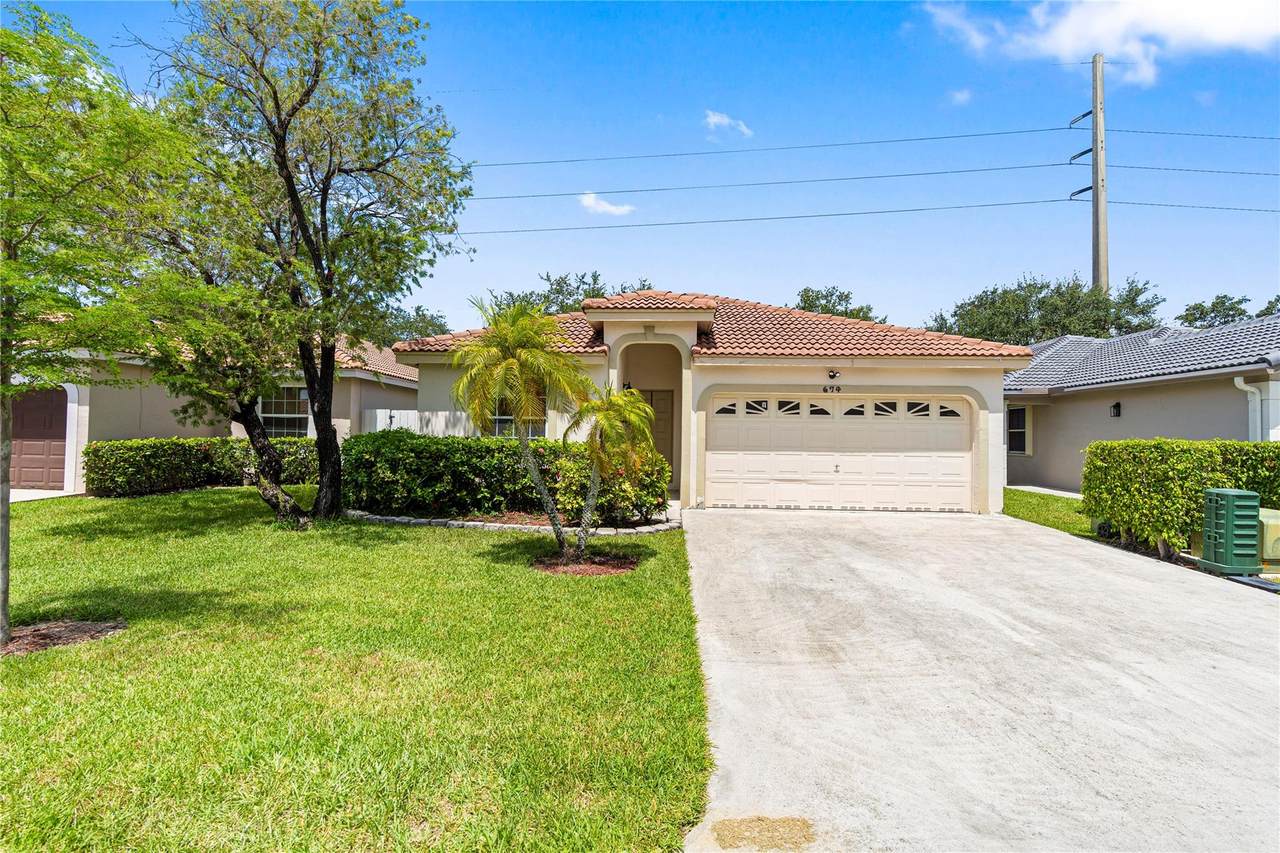 674 183rd Way - Photo 1