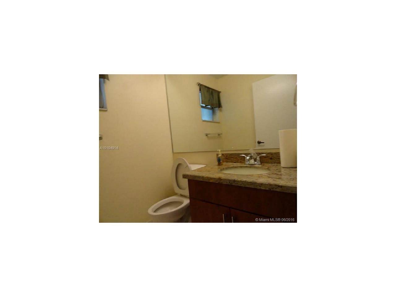 https://bt-photos.global.ssl.fastly.net/beaches/1280_boomver_1_F10507412-2.jpg
