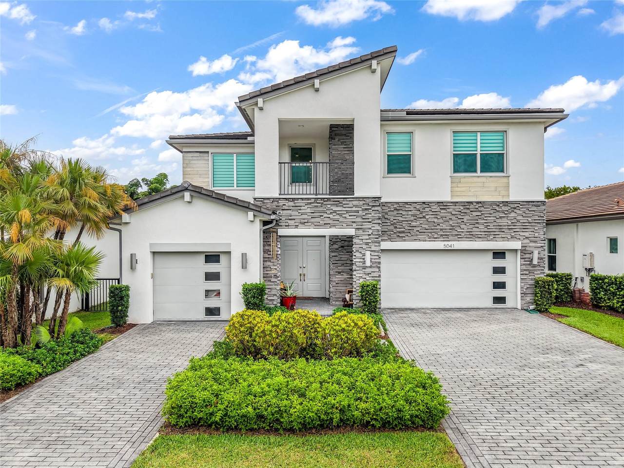 5041 Beland Dr - Photo 1