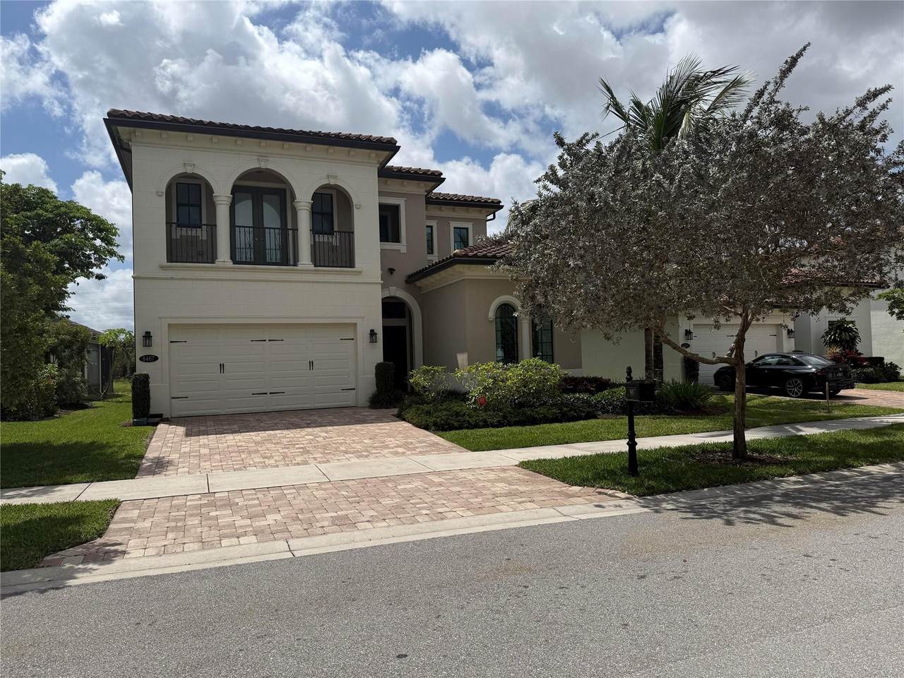 8467 Grand Prix Ln - Photo 1