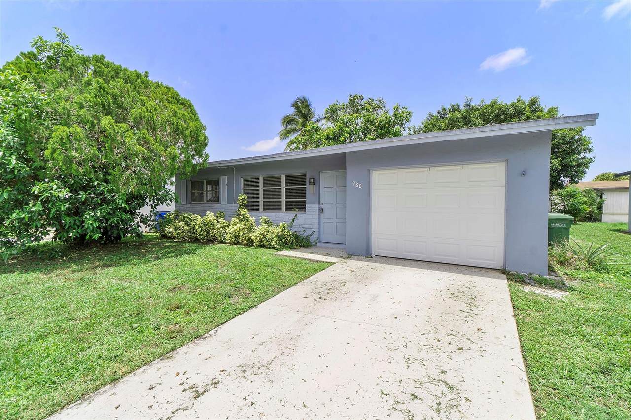 980 69th Ave - Photo 1