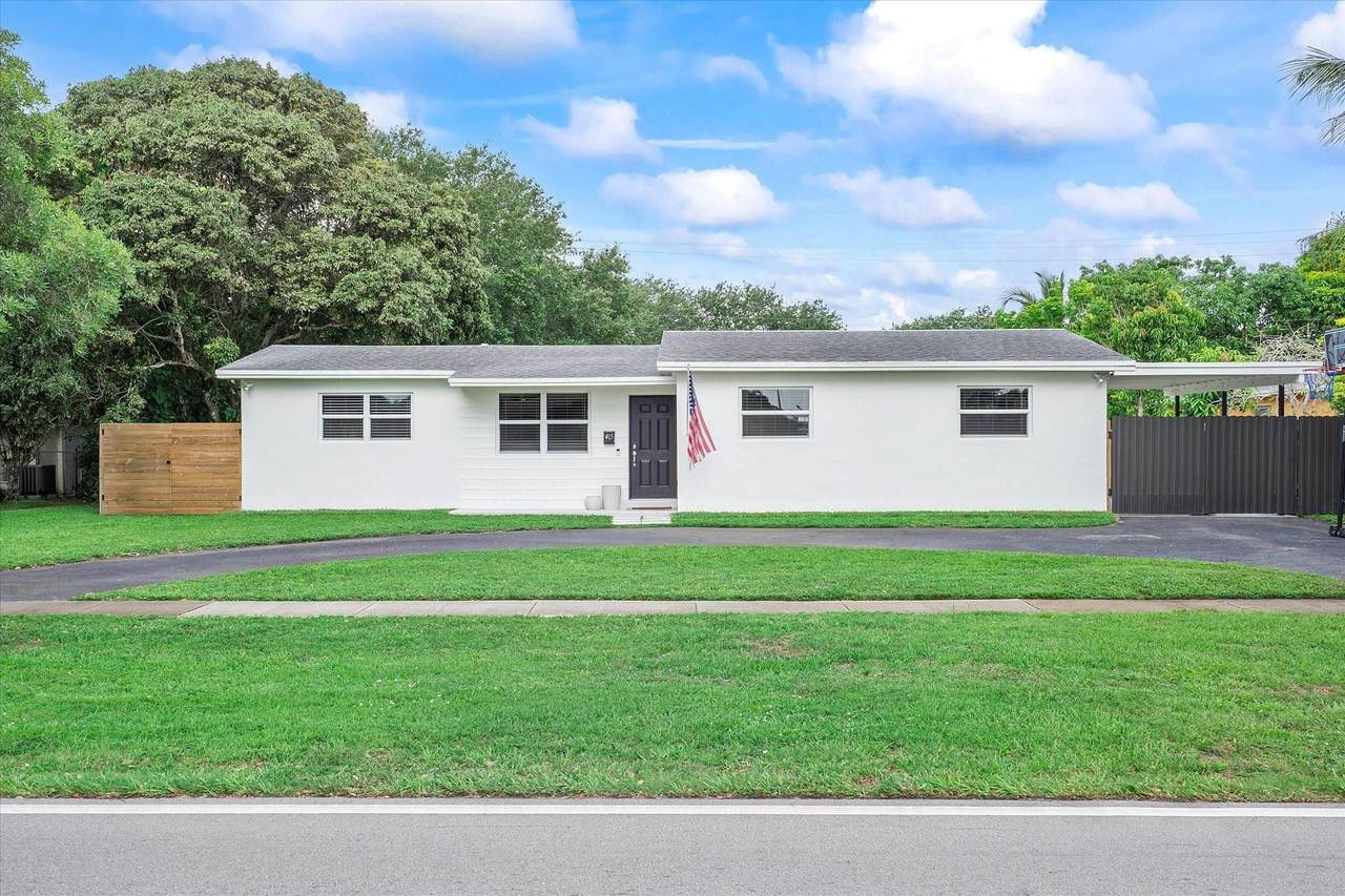 415 46th Ave - Photo 1