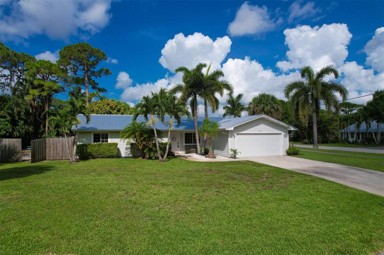 3734 Pompano Dr - Photo 1