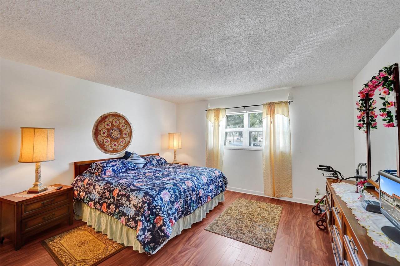 4881 22nd St - Photo 1