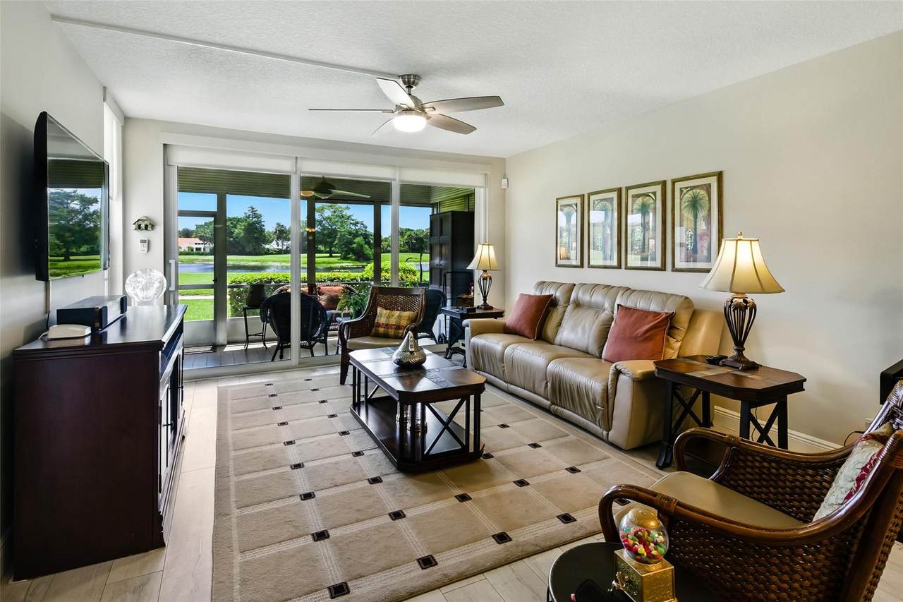 808 Cypress Blvd - Photo 1