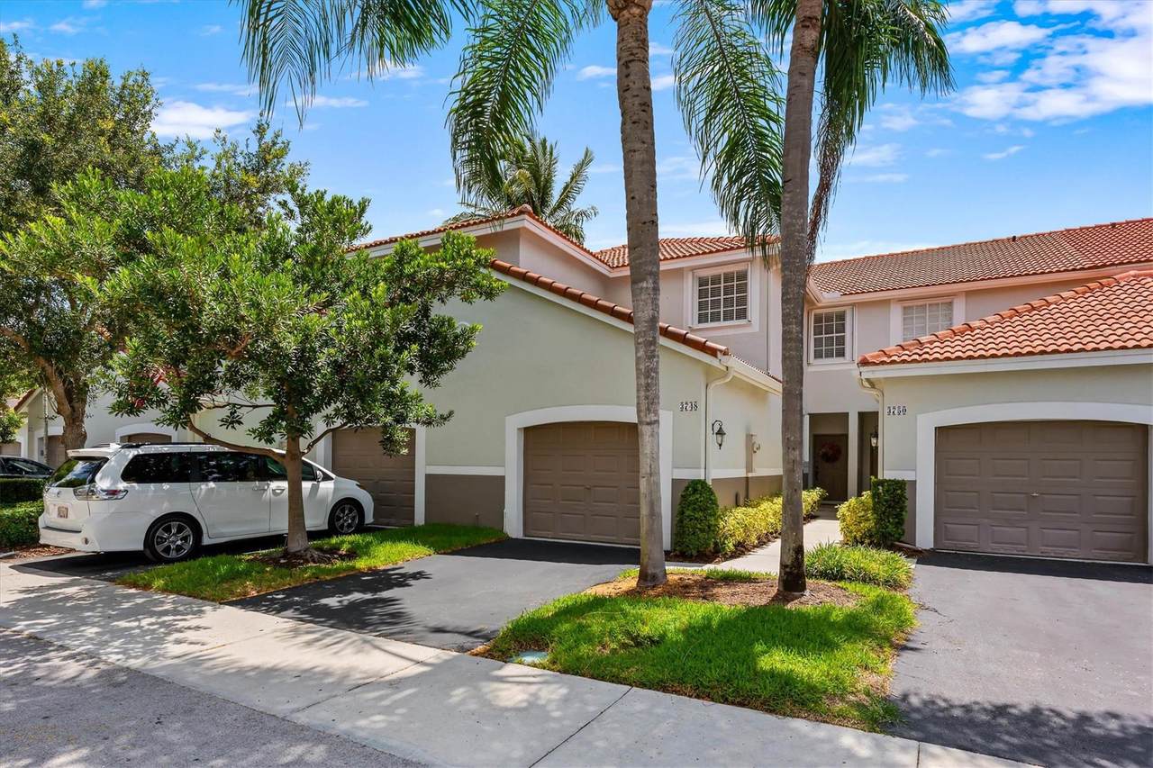 3748 San Simeon Cir - Photo 1