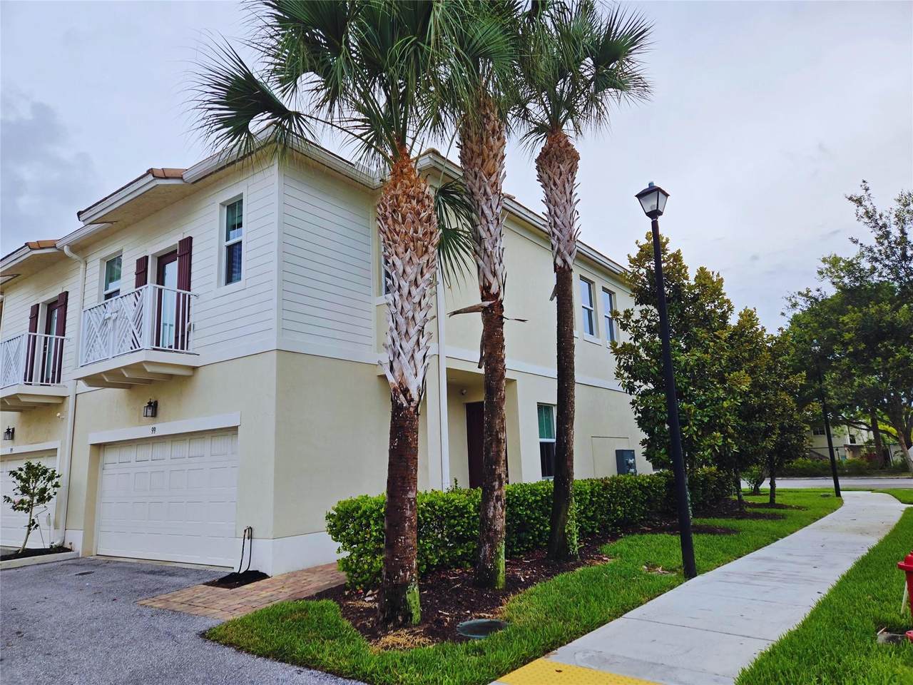 99 Palm Ln - Photo 1