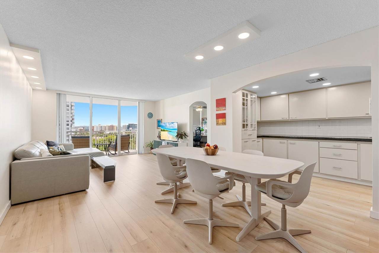 18081 Biscayne Blvd - Photo 1