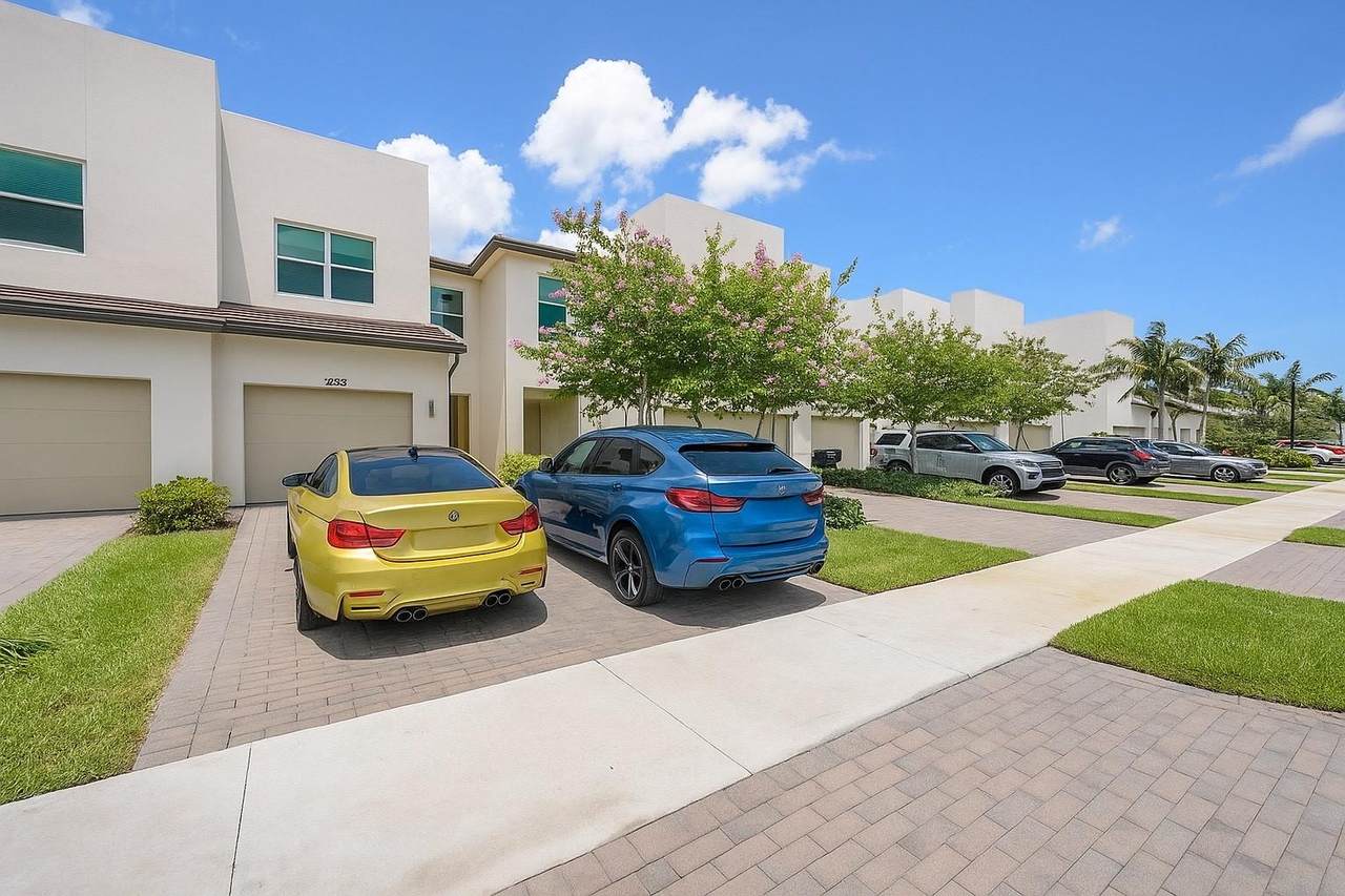 4858 Navali Dr - Photo 1