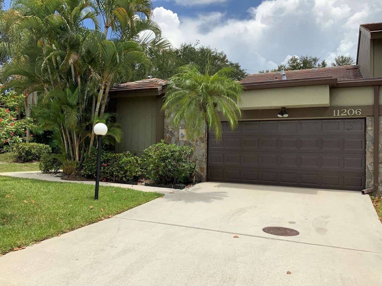 11206 Thyme Dr - Photo 1