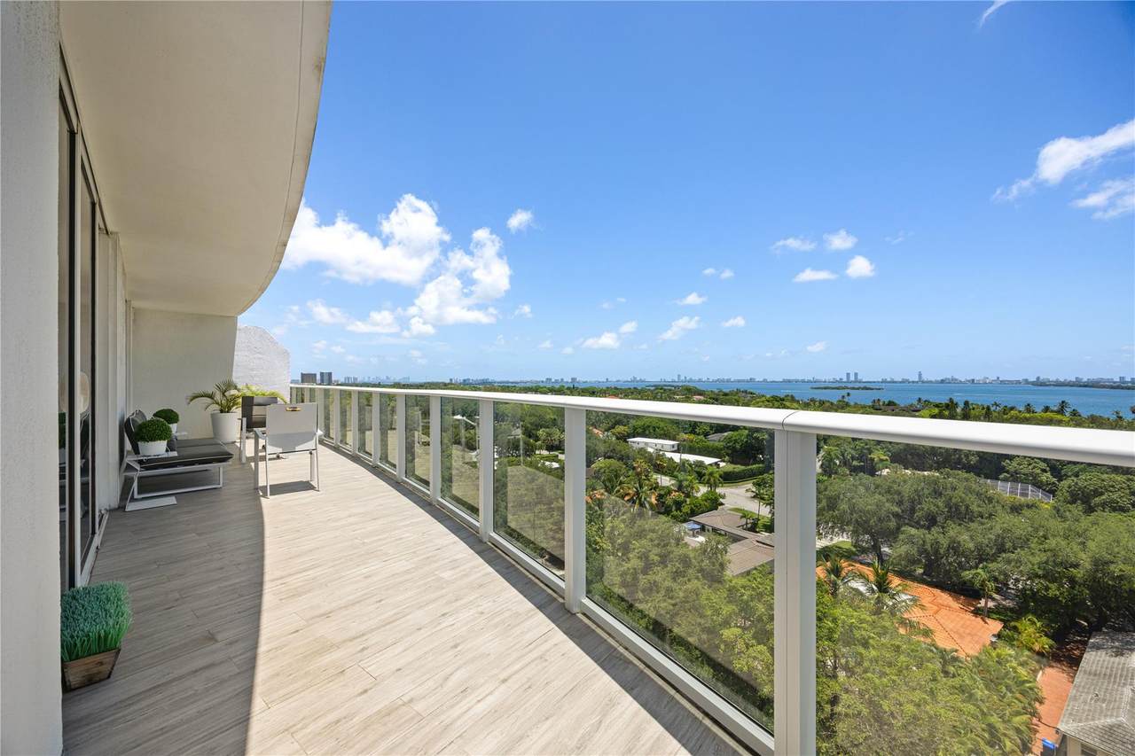 https://bt-photos.global.ssl.fastly.net/beaches/1280_boomver_1_F10513484-2.jpg