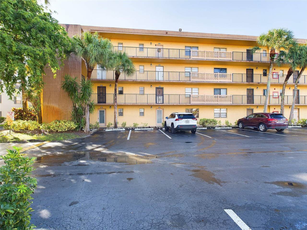 9370 8th St - Photo 1