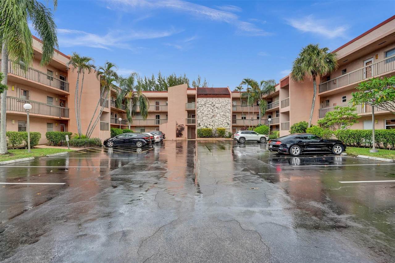 3040 Holiday Springs Blvd - Photo 1
