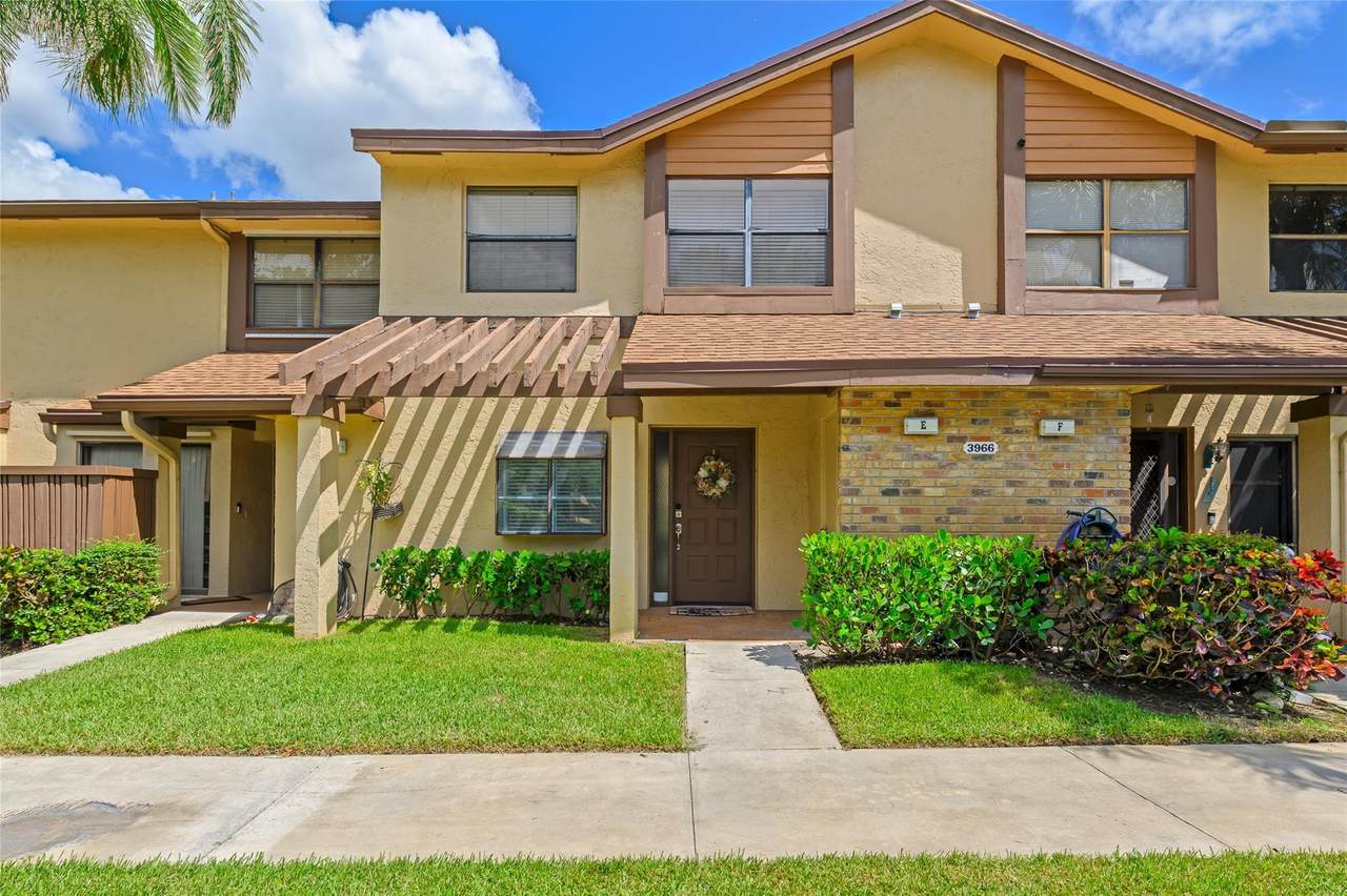 3966 Cocoplum Cir - Photo 1