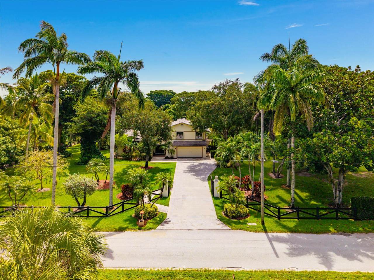 6556 87th Ave - Photo 1