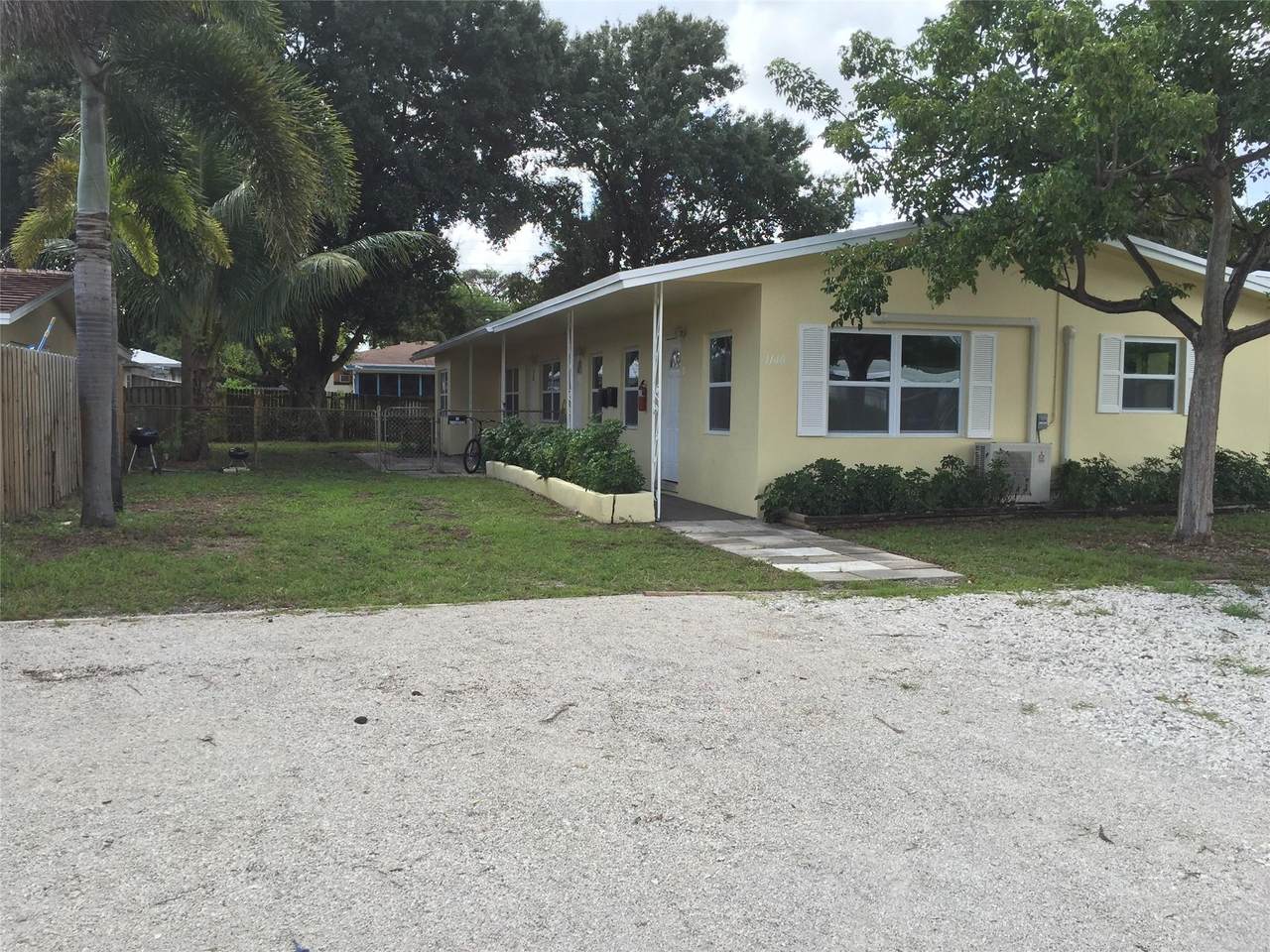 1140 30th St - Photo 1