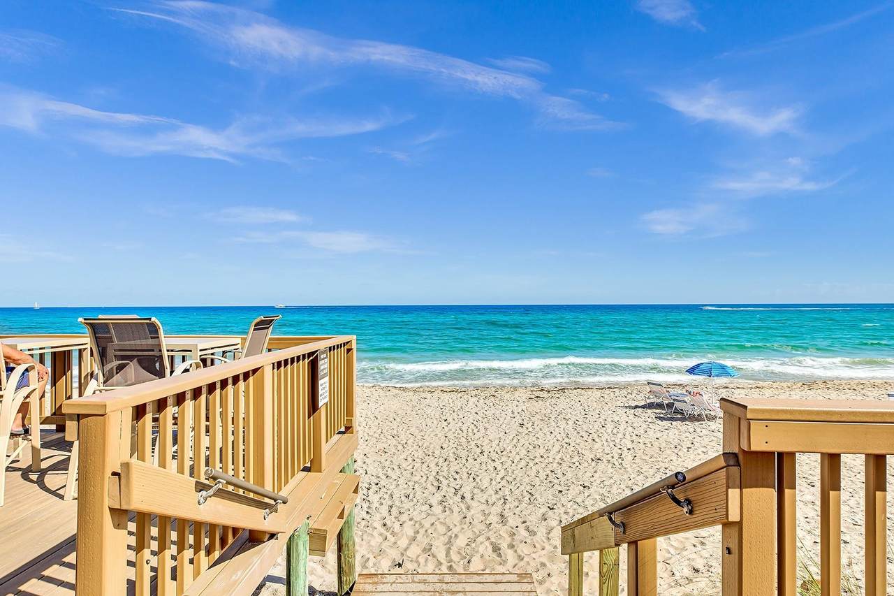 https://bt-photos.global.ssl.fastly.net/beaches/1280_boomver_1_F10515285-2.jpg