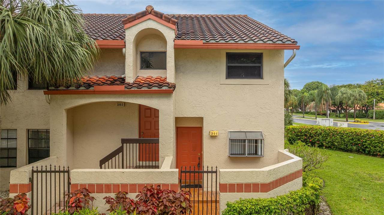 301 Congressional Way - Photo 1