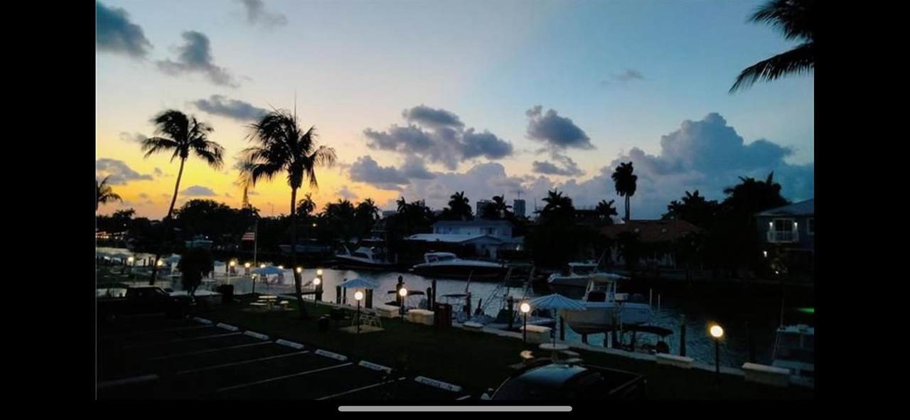 https://bt-photos.global.ssl.fastly.net/beaches/1280_boomver_1_F10515882-2.jpg