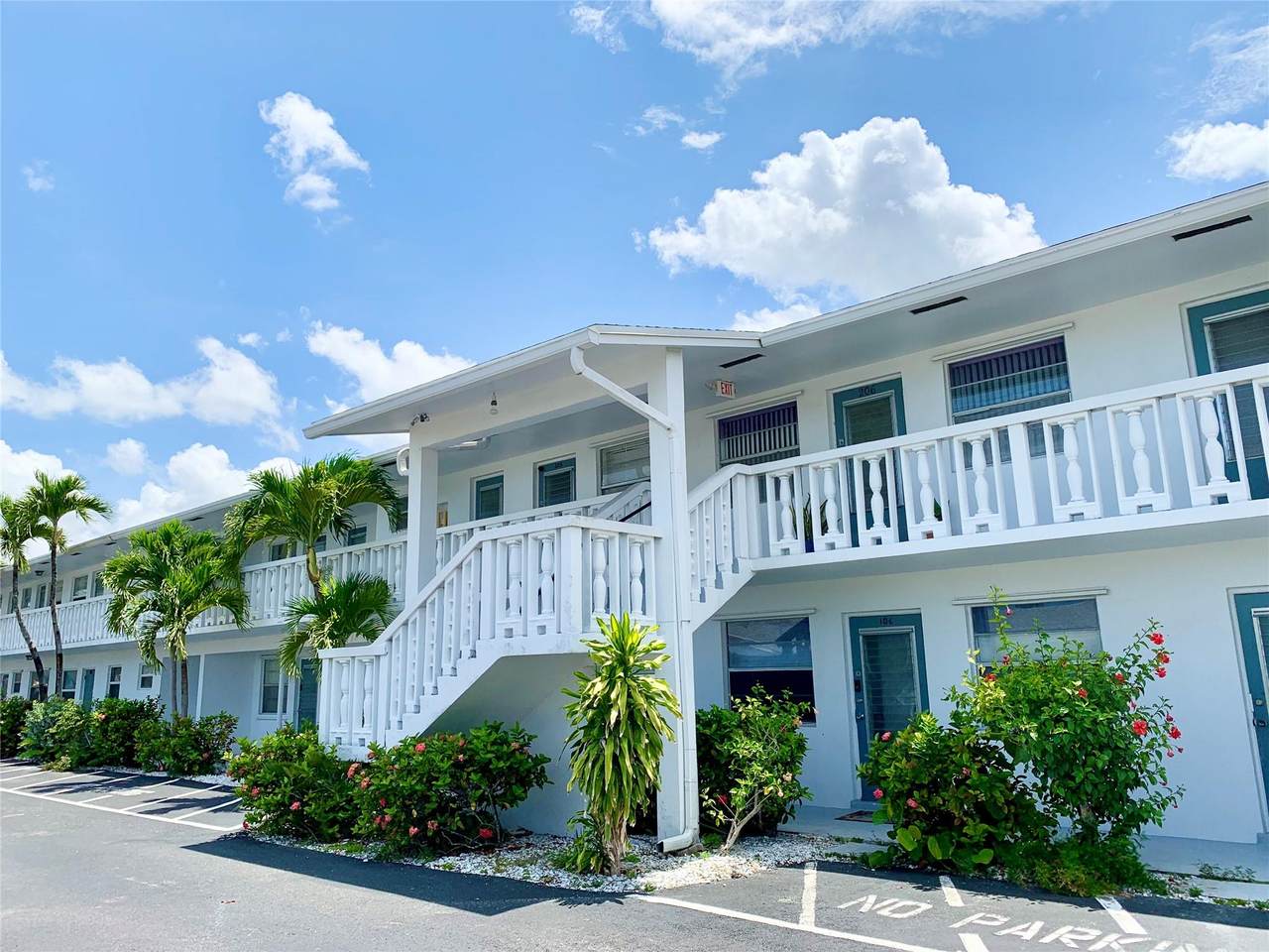 6550 Winfield Blvd - Photo 1