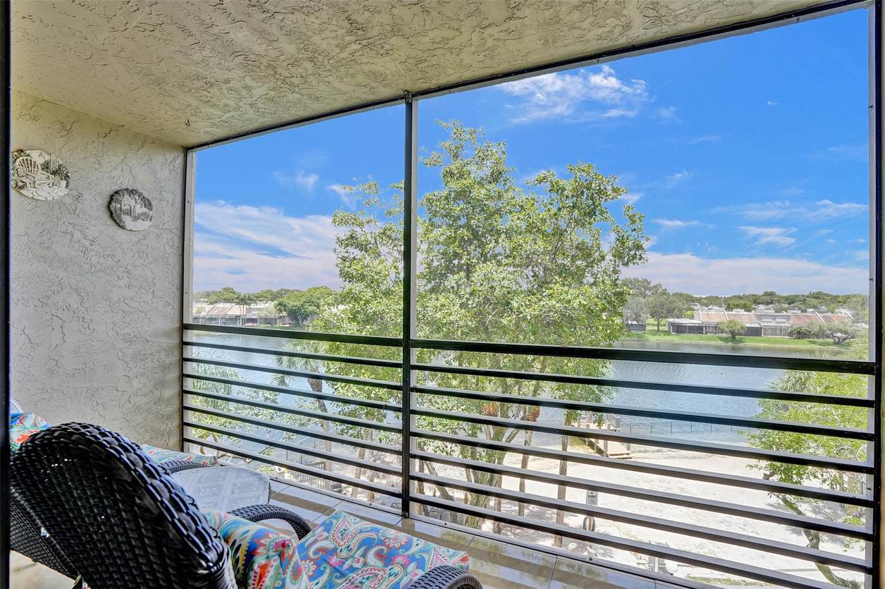 1101 Colony Point Cir - Photo 1