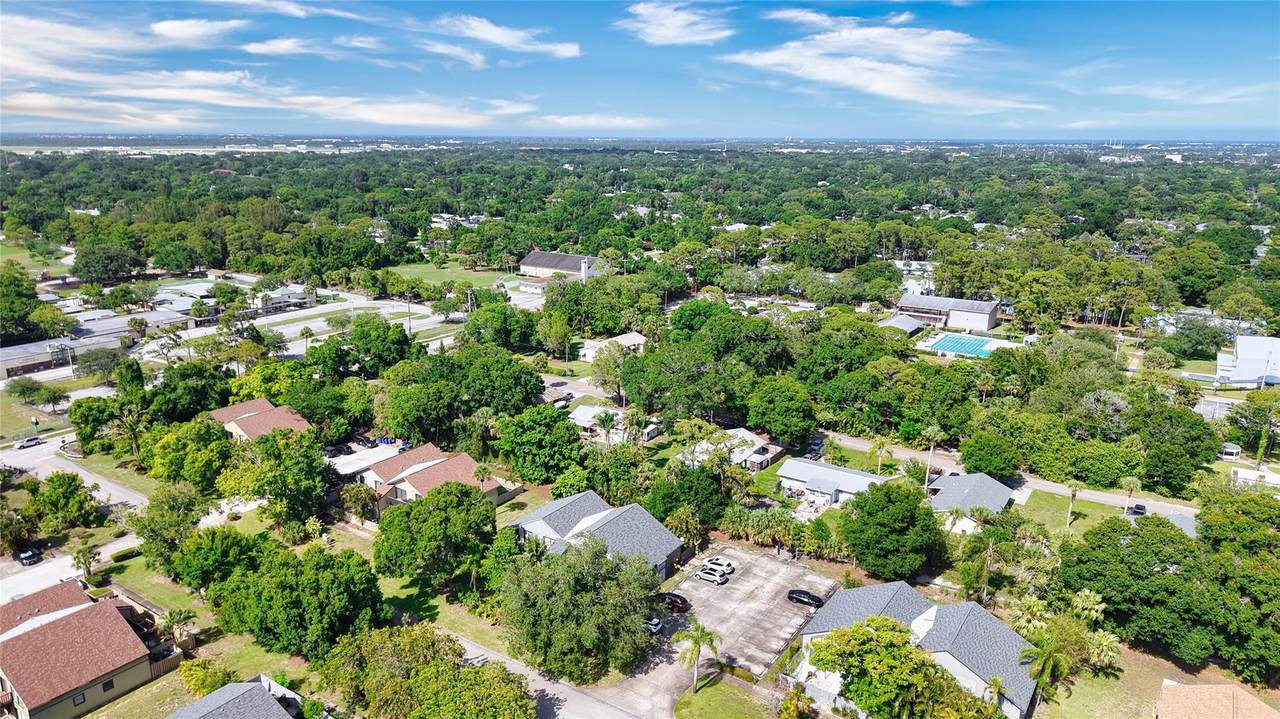 1544 39th Ave - Photo 1