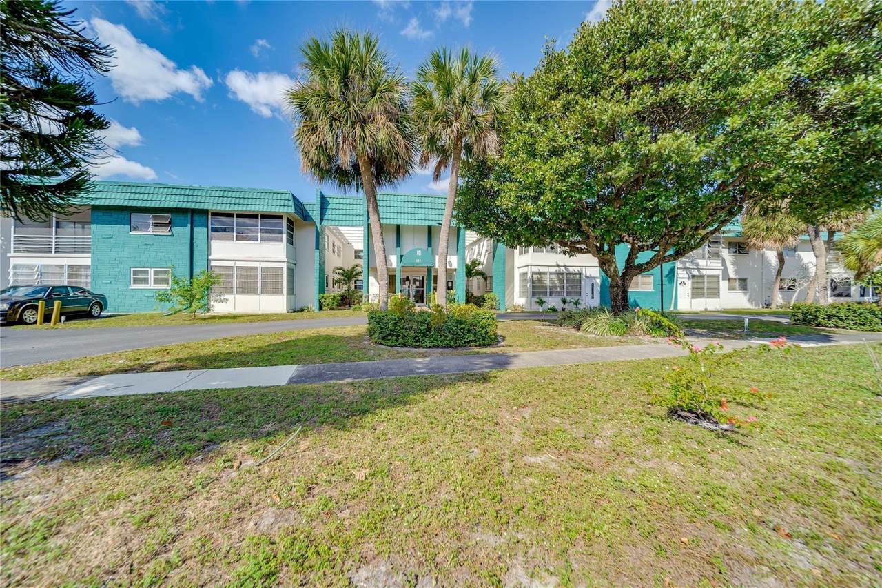 2271 47th Ter - Photo 1