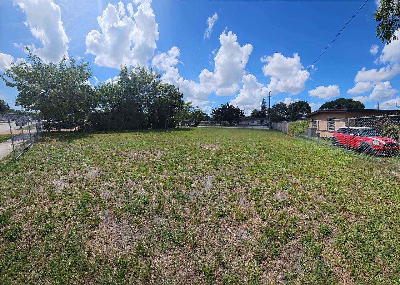 6300 41st Ct - Photo 1