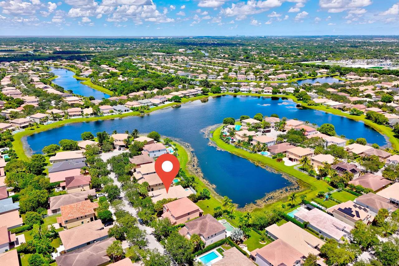 4422 Laurel Pl - Photo 1