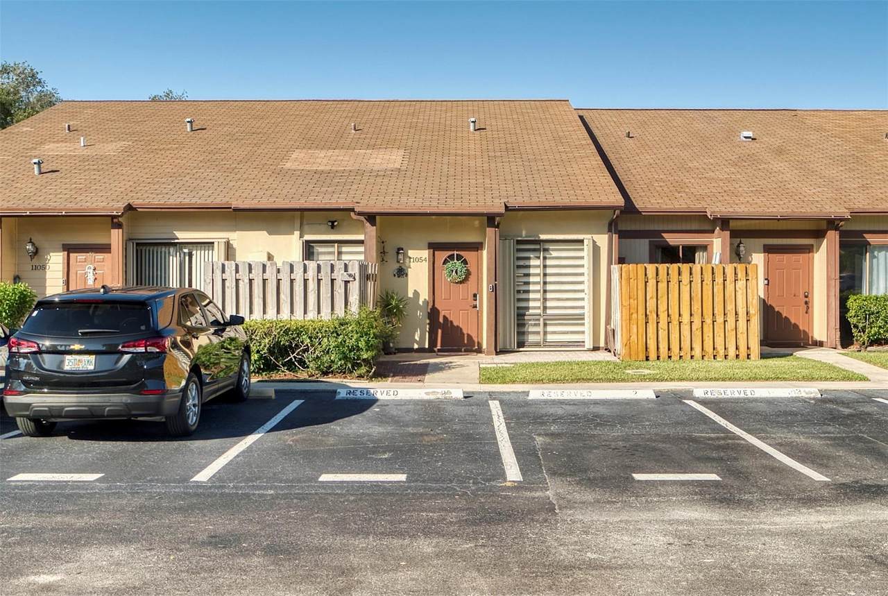 11054 38th St - Photo 1