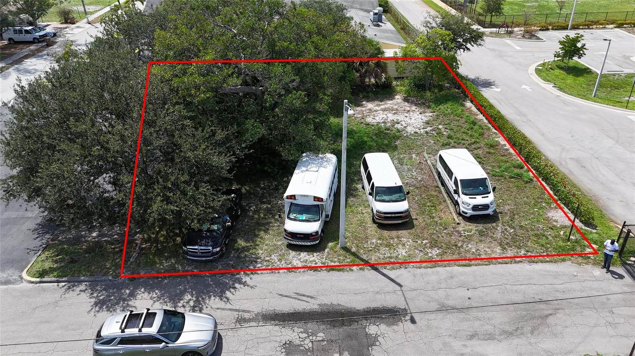 115 1 Aveune - Photo 1