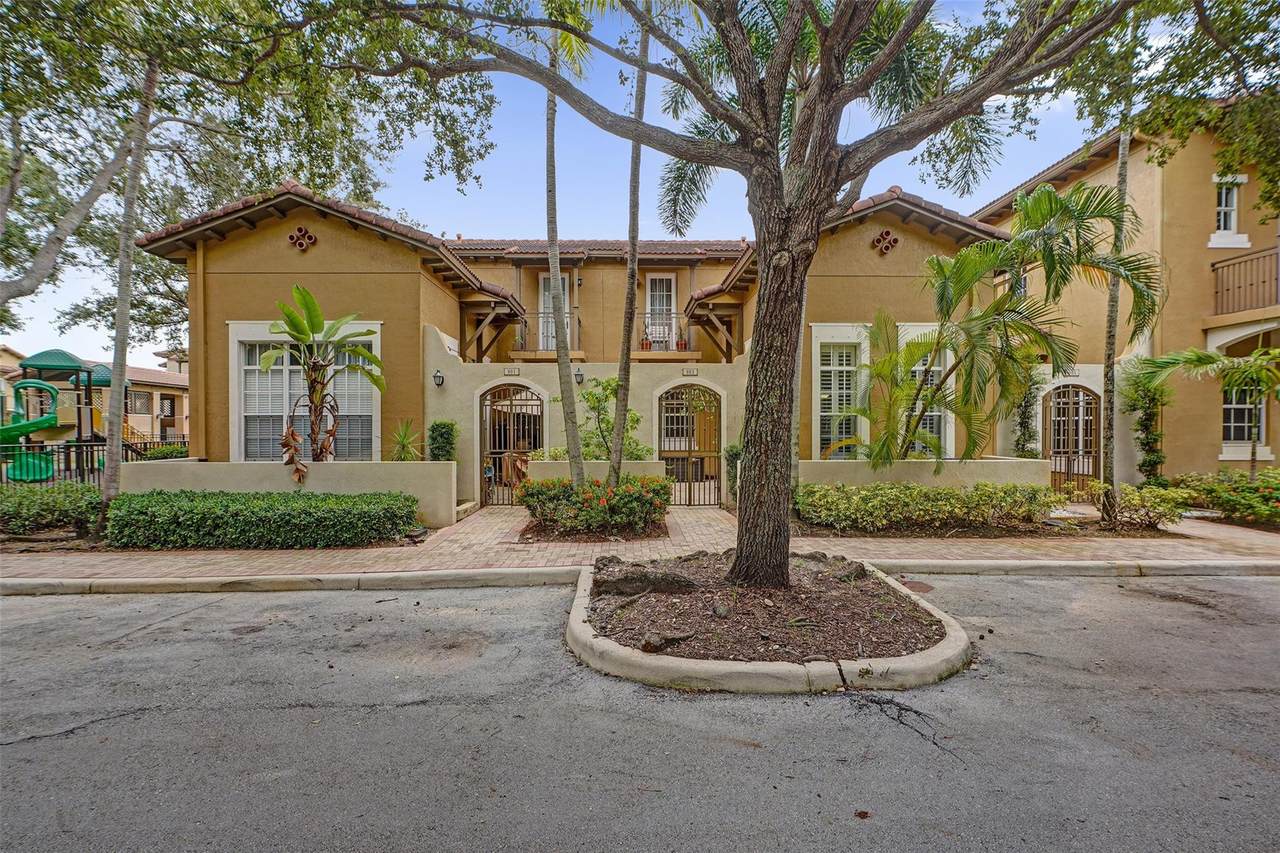 803 147th Ter - Photo 1