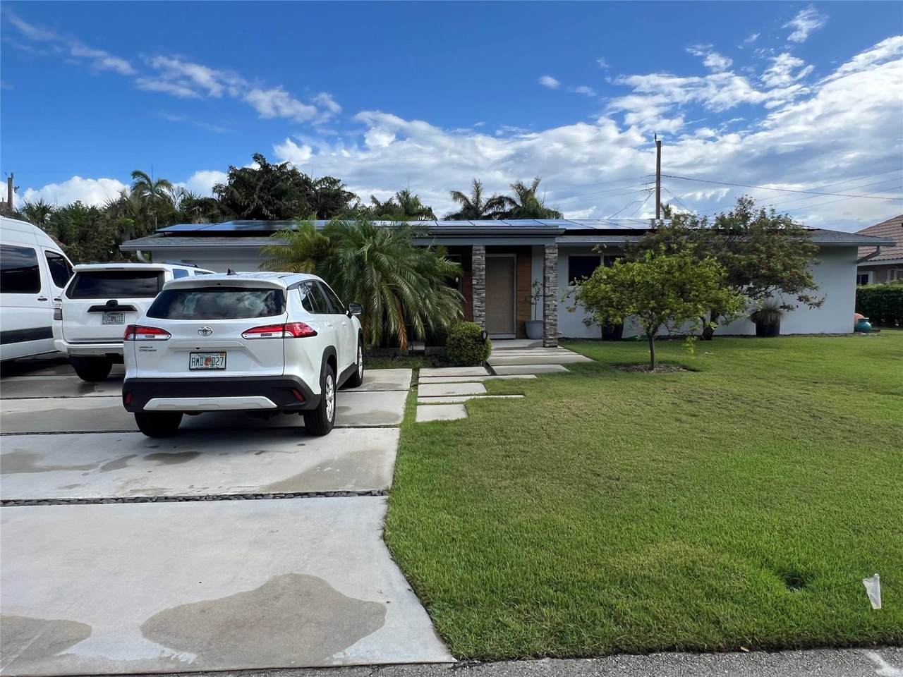 1433 5th Ct - Photo 1