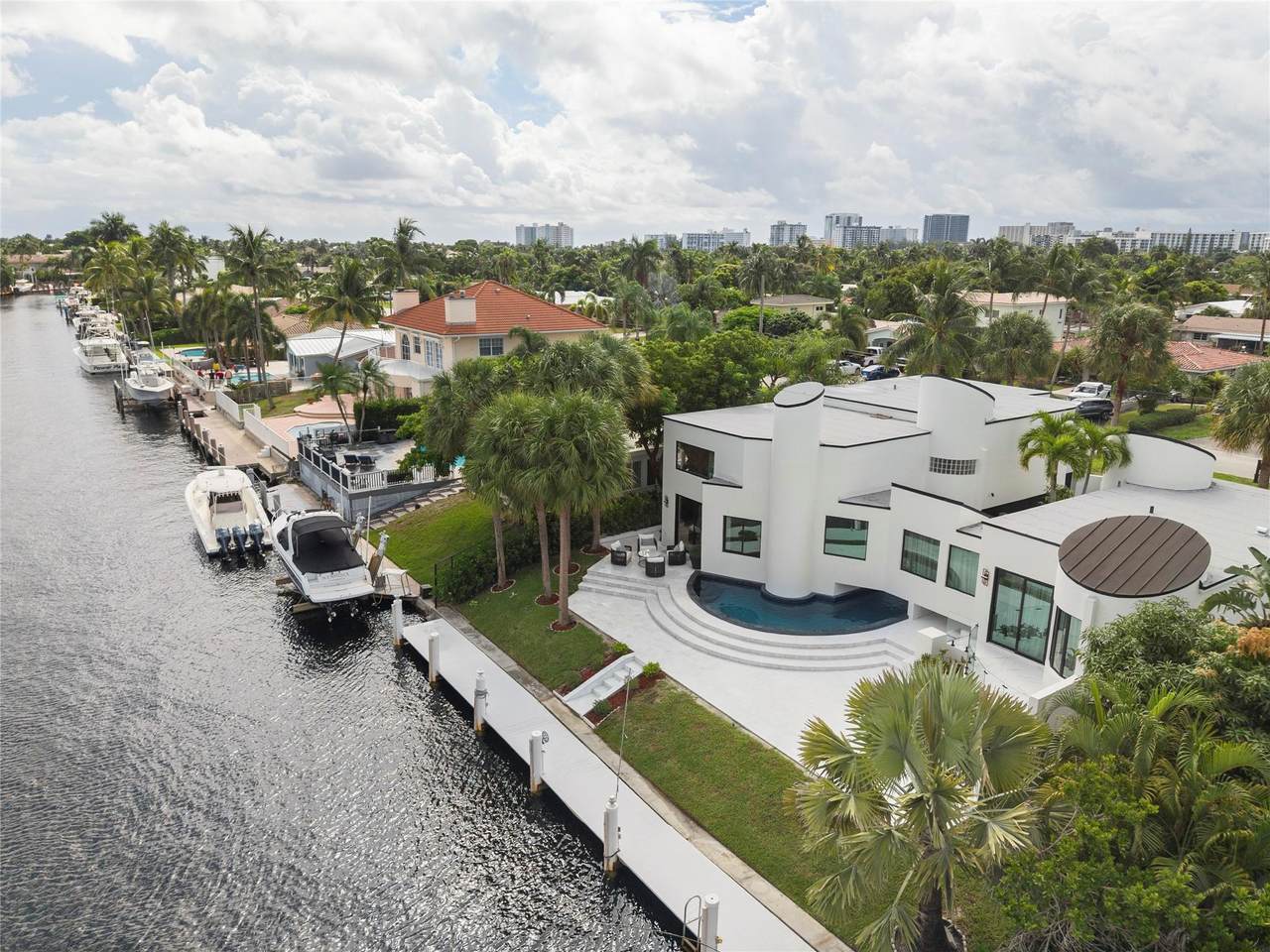 2651 22nd Ct - Photo 1