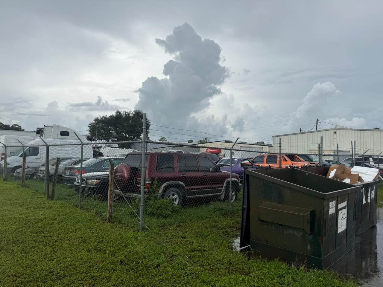  Edgewood Dr - Photo 1