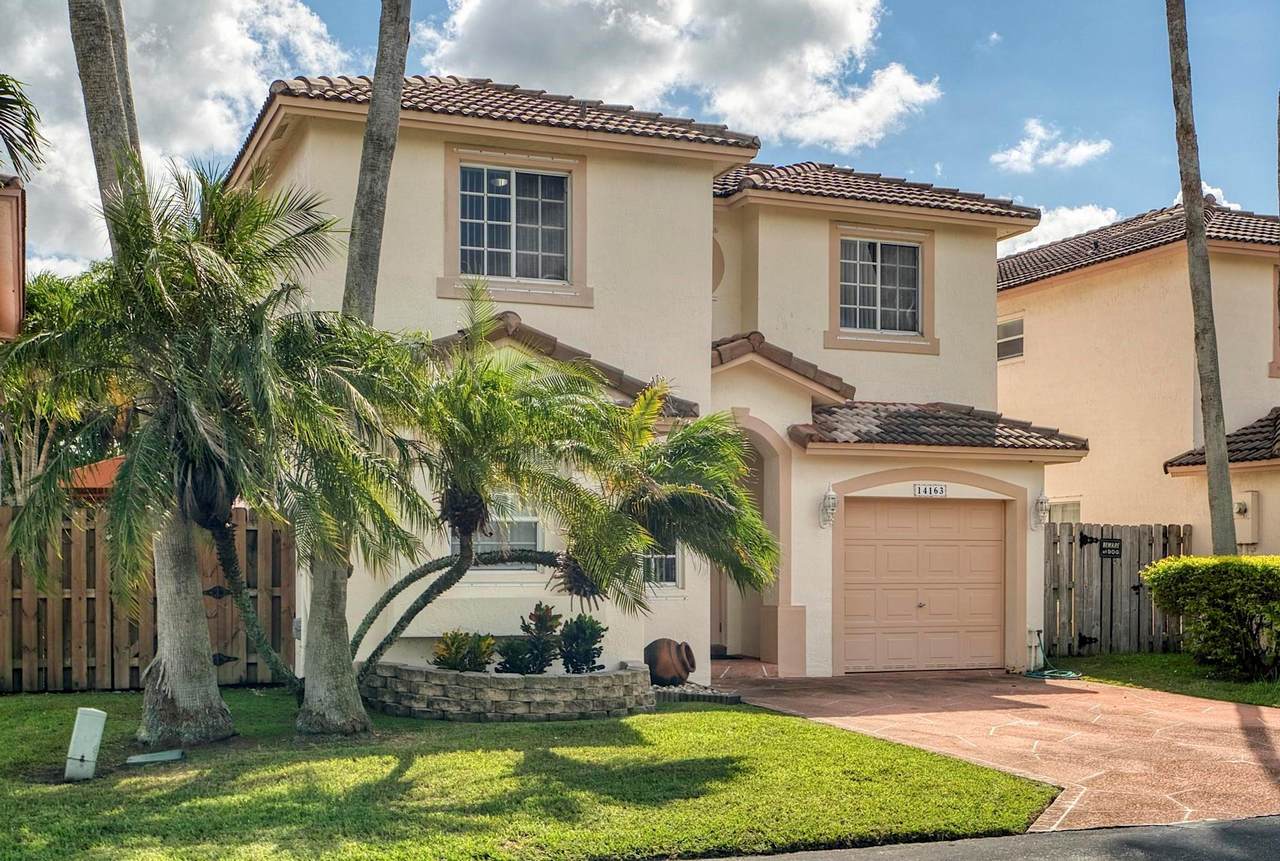 14163 150th Ave - Photo 1