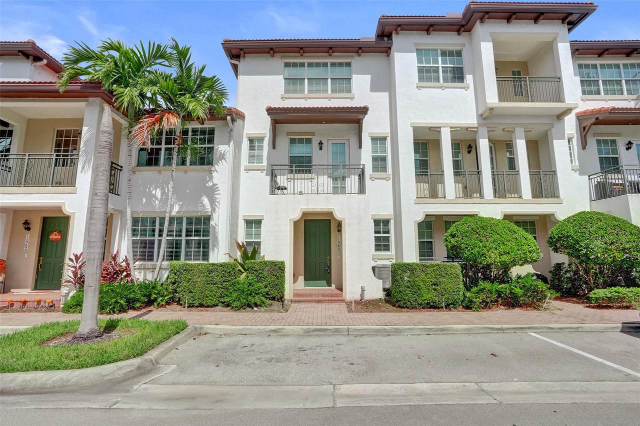 11960 27th Ct - Photo 1