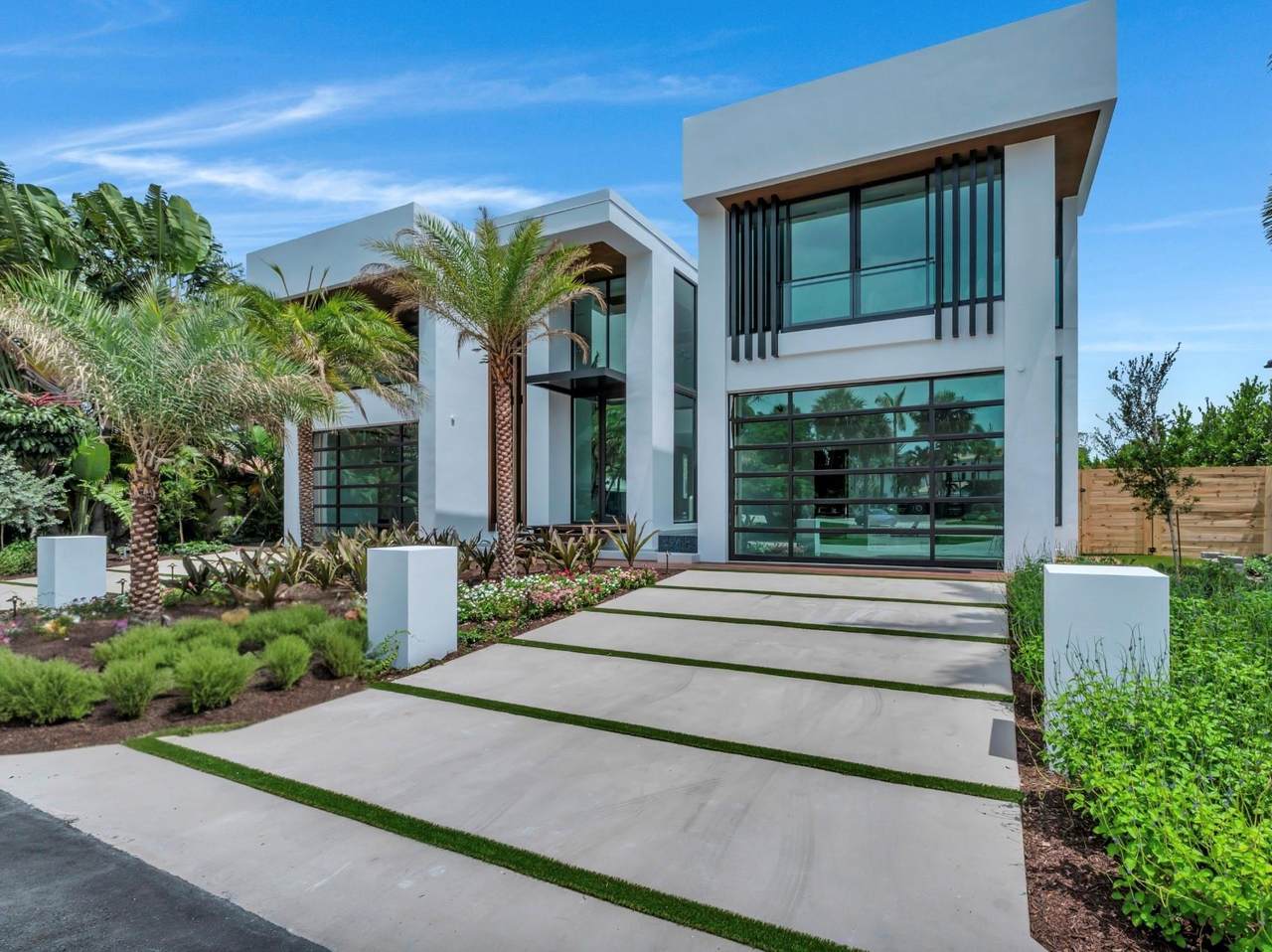 681 Golden Harbour Drive - Photo 1