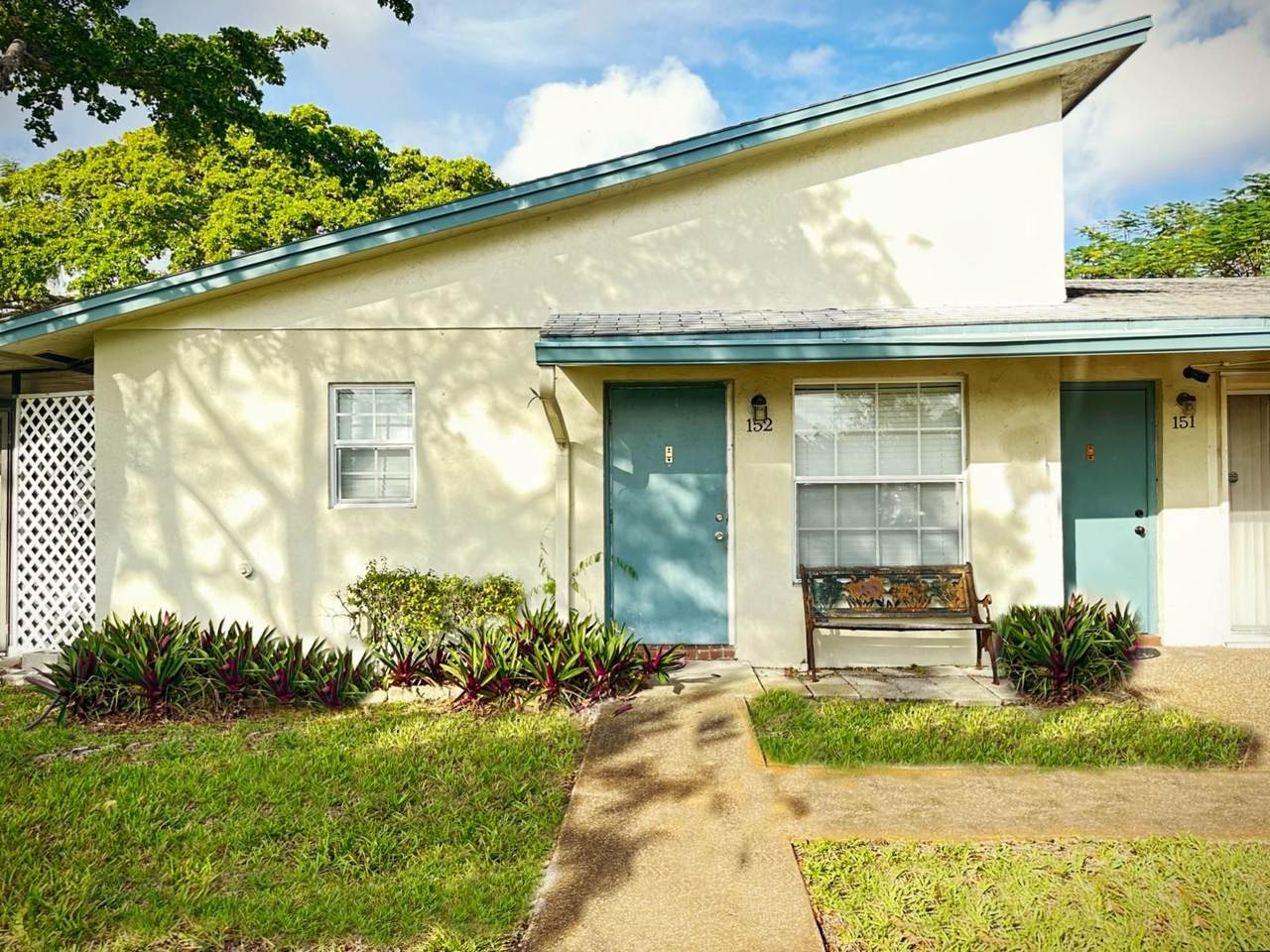 3001 4th Ter - Photo 1