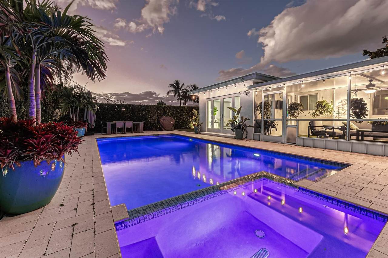 44 29th St - Photo 1