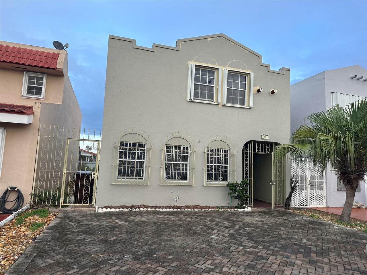 4281 10th Ct - Photo 1