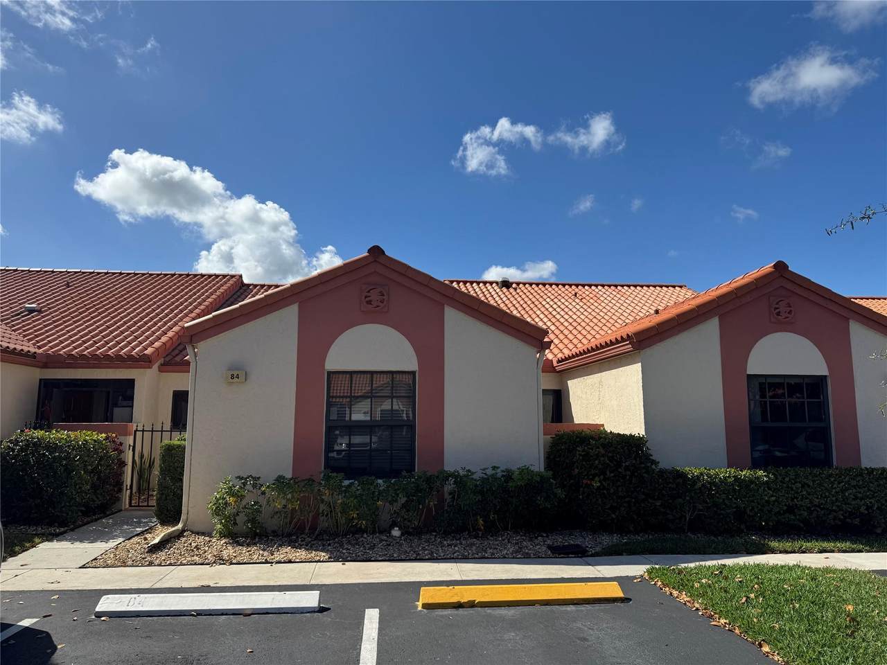 84 Centennial Ct - Photo 1