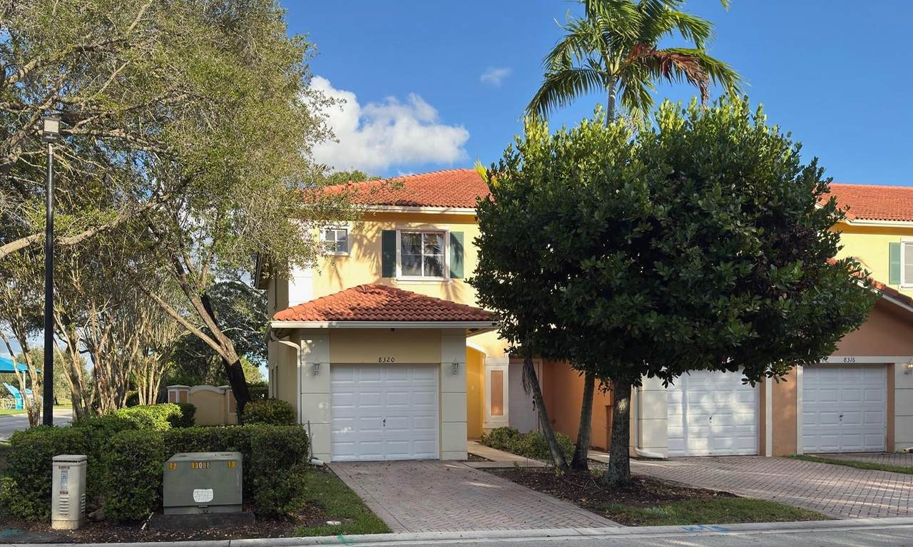 8320 Santa Monica Ave - Photo 1