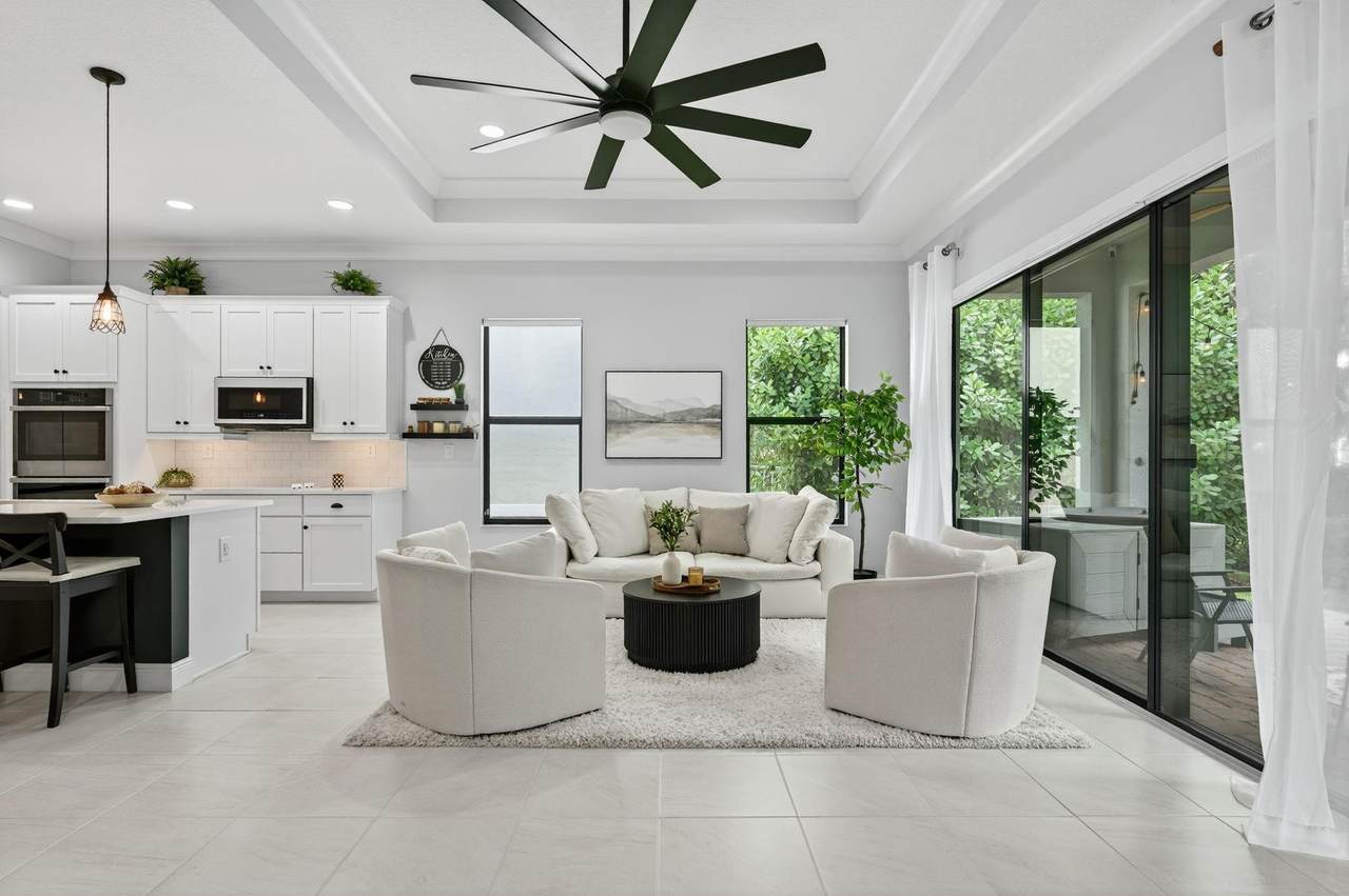 8880 37th Dr - Photo 1