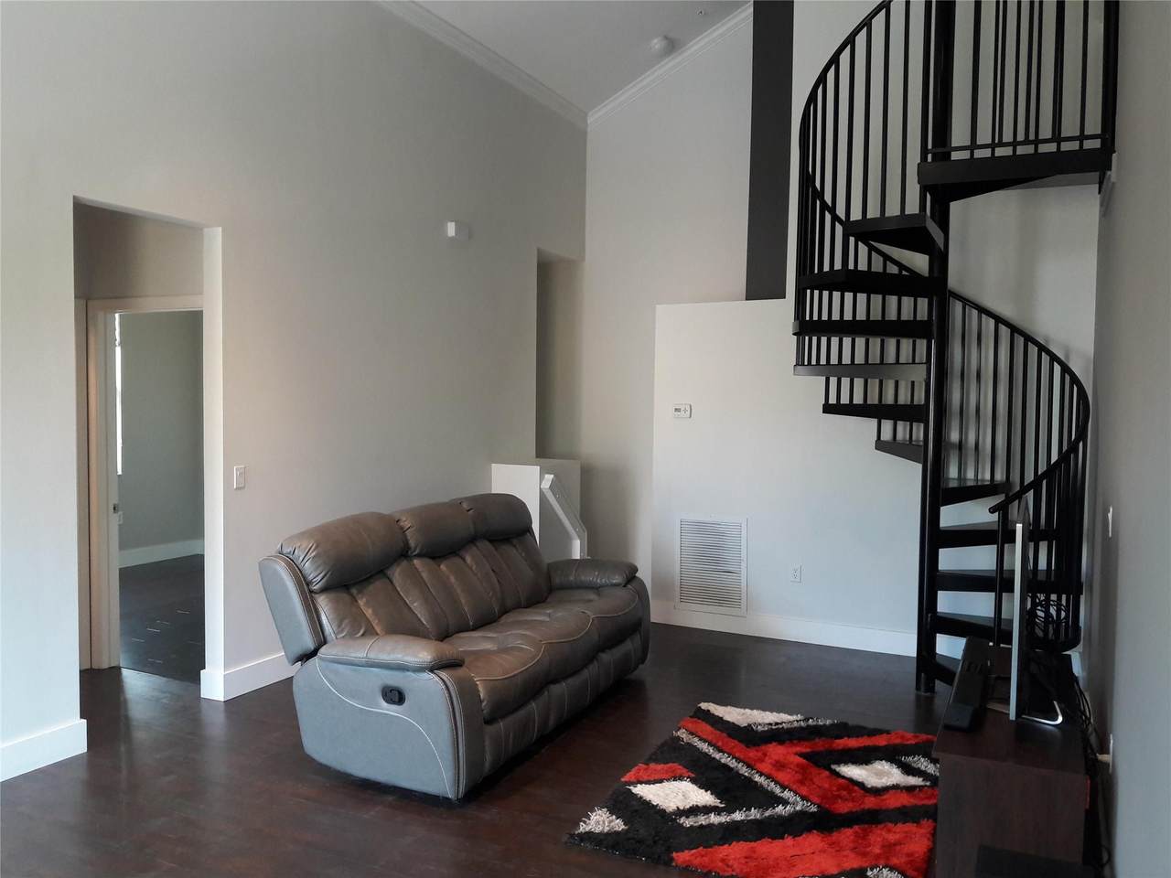 12662 32nd Pl - Photo 1