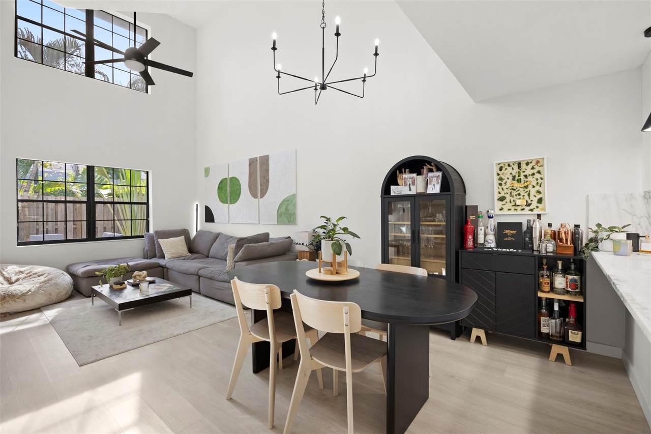 246 City View Dr - Photo 1